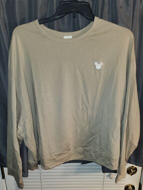 Long-Sleeve Crewneck Shirt - Beige with Minimal Embroidery Cropped Top